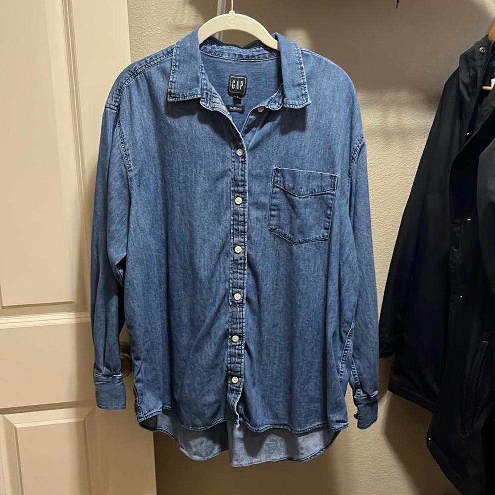 GAP ‘The Big’ Denim Shirt